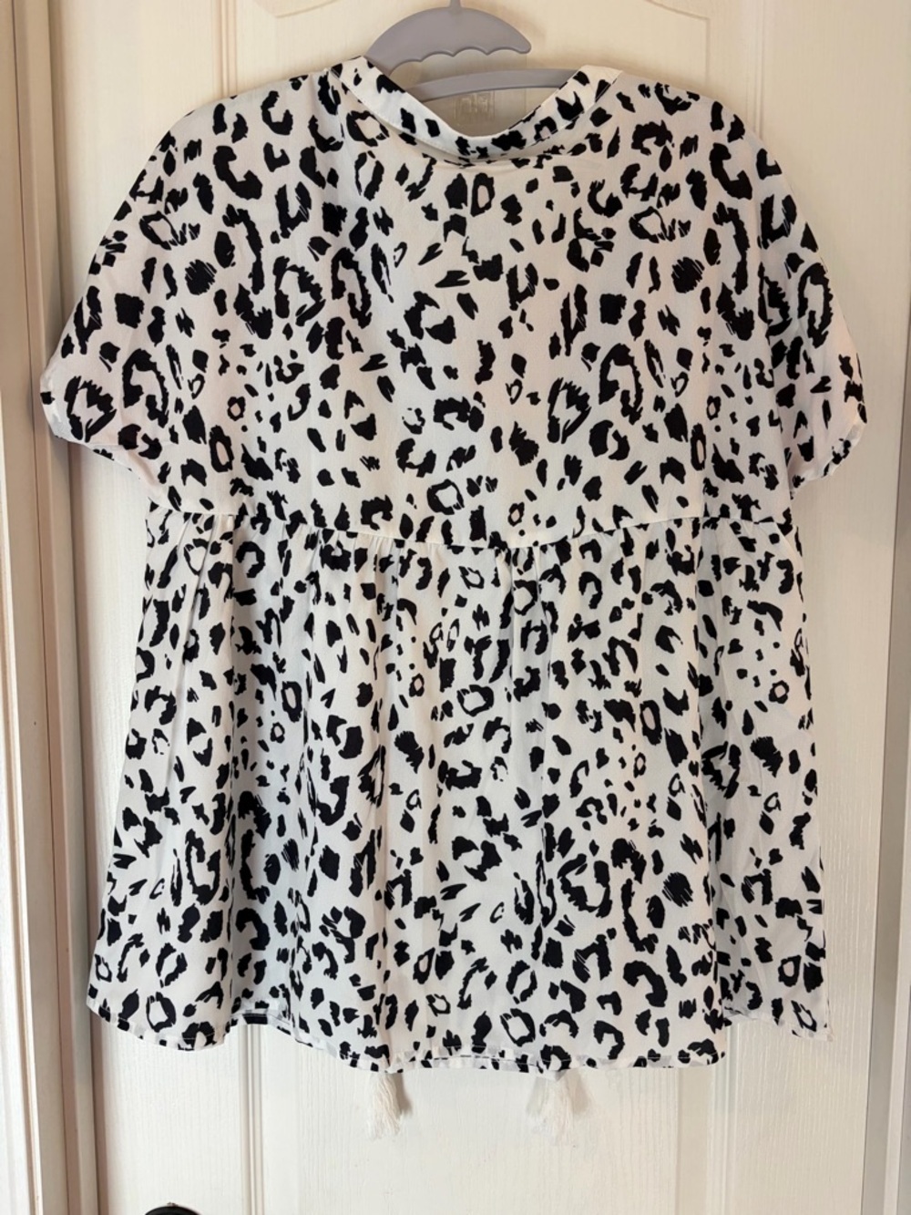 V-Neck Short Sleeve Mixed Print Blouse - White with Multicolor Yoke - Picture 3 of 3